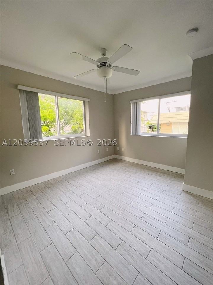 115 Menores Ave #12 - Photo 5 of 13