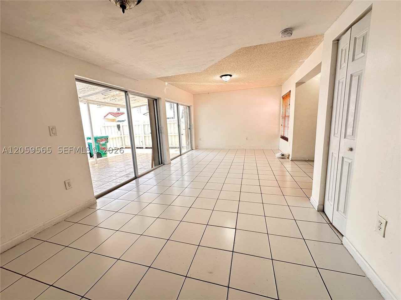 12681 Nw 7th Trl - Photo 4 of 19