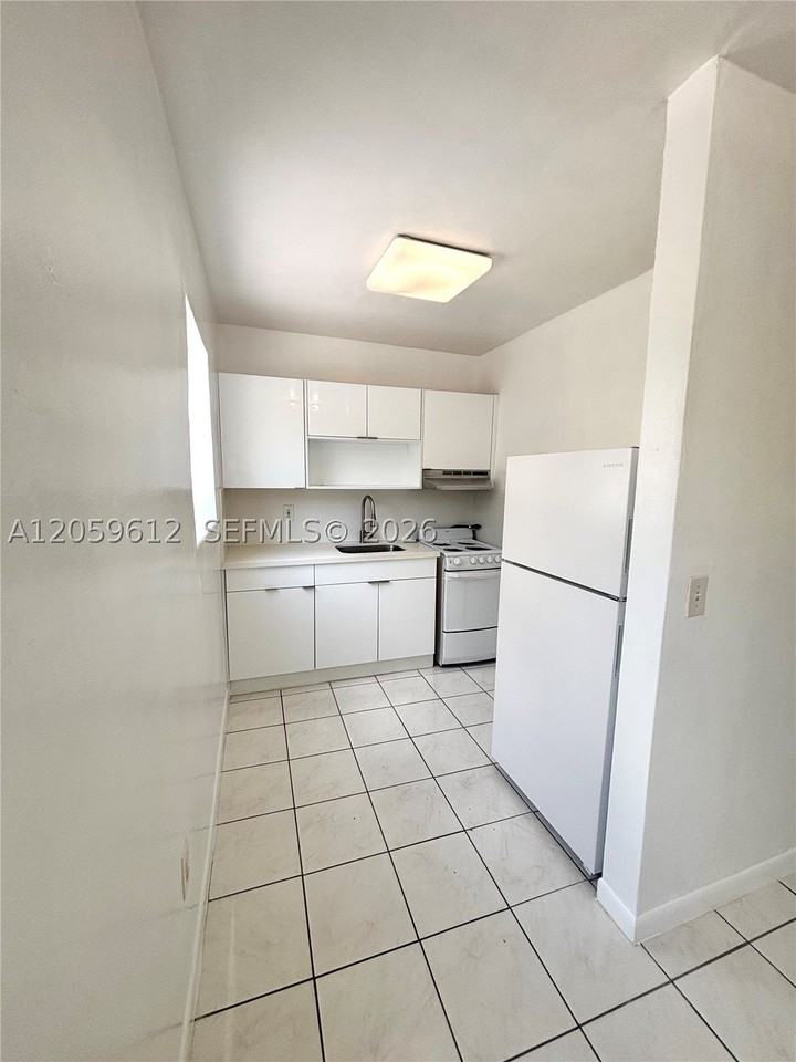 31 Navarre Ave #9 - Photo 2 of 7