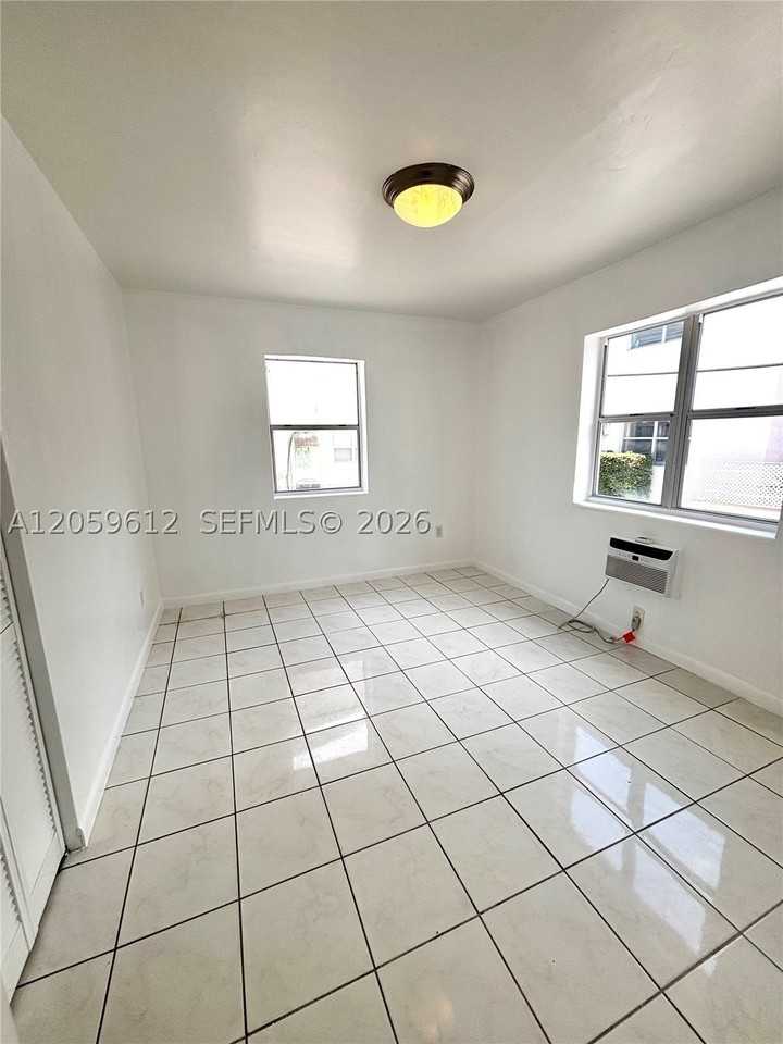 31 Navarre Ave #9 - Photo 5 of 7