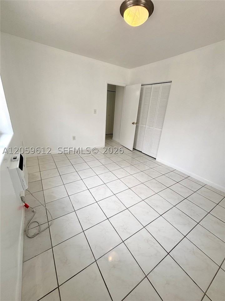 31 Navarre Ave #9 - Photo 6 of 7