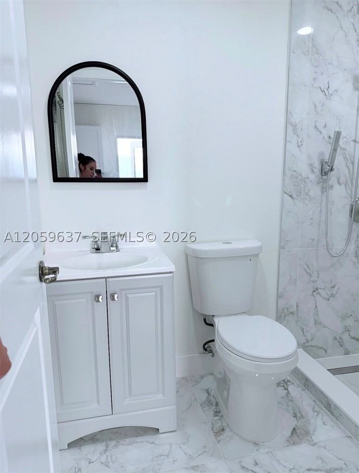 3366 72nd Ave Ne - Photo 7 of 8