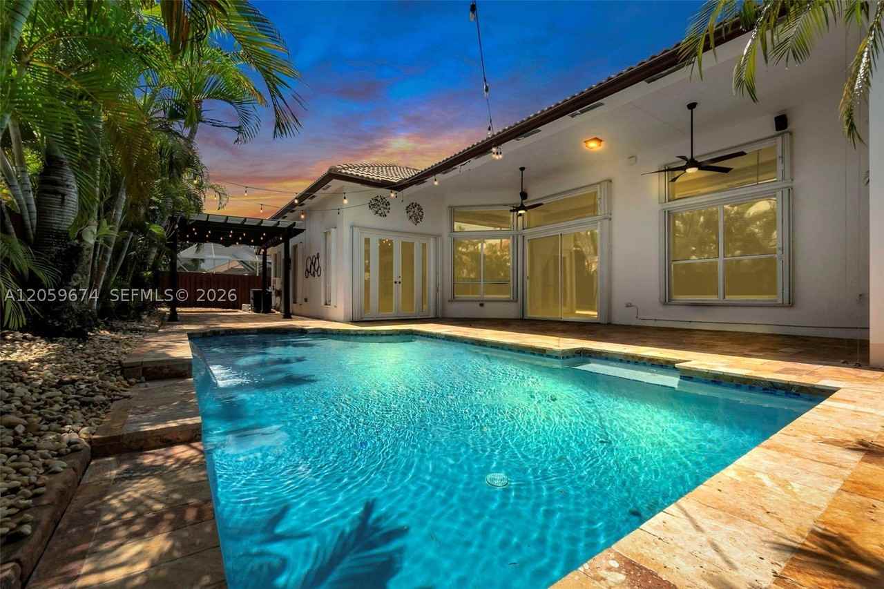 13746 Nw 21st St - Photo 3 of 34