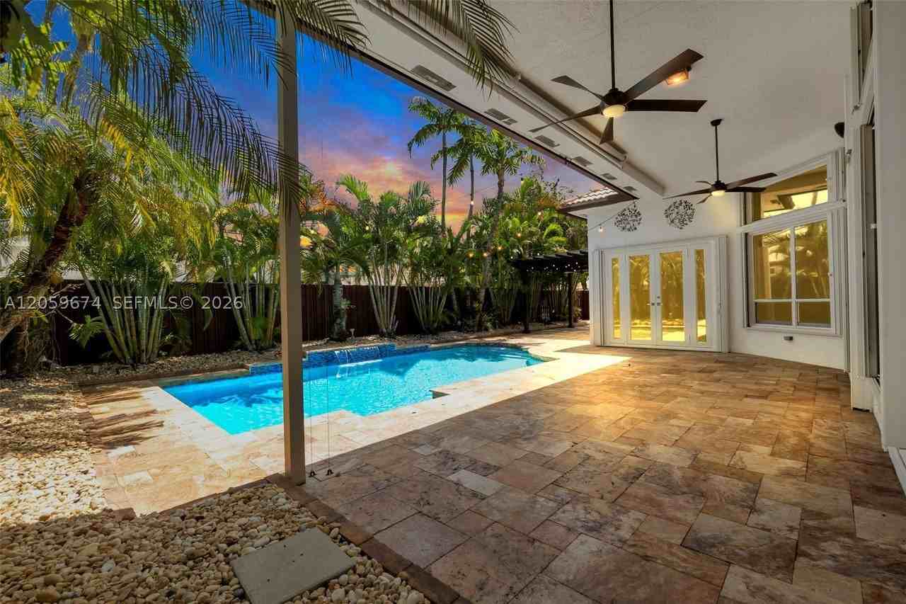 13746 Nw 21st St - Photo 4 of 34
