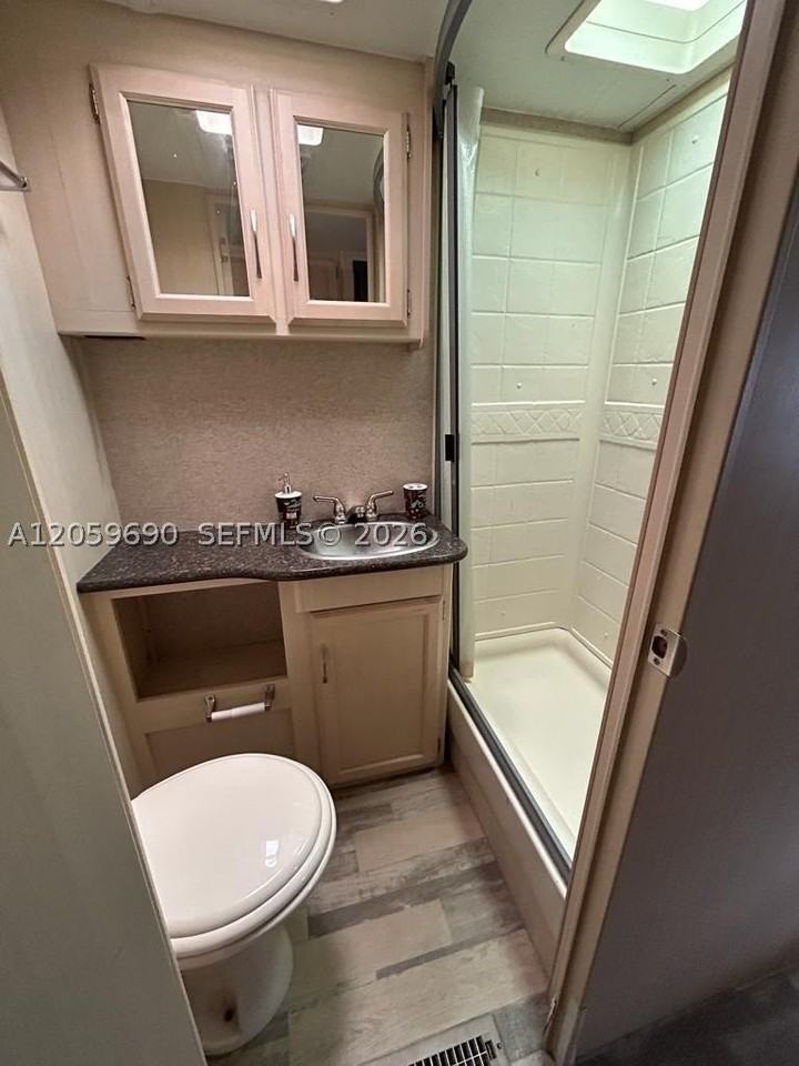 4360 Sw 22nd Ct #B - Photo 5 of 5