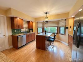 featured image of 41 Harrison St
