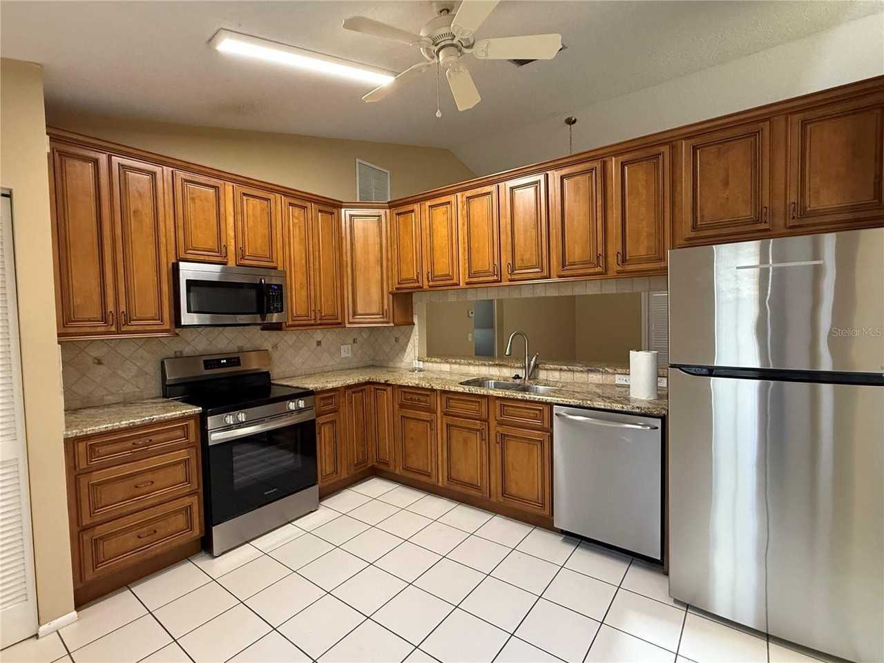 5025 82nd Way E - Photo 6 of 20