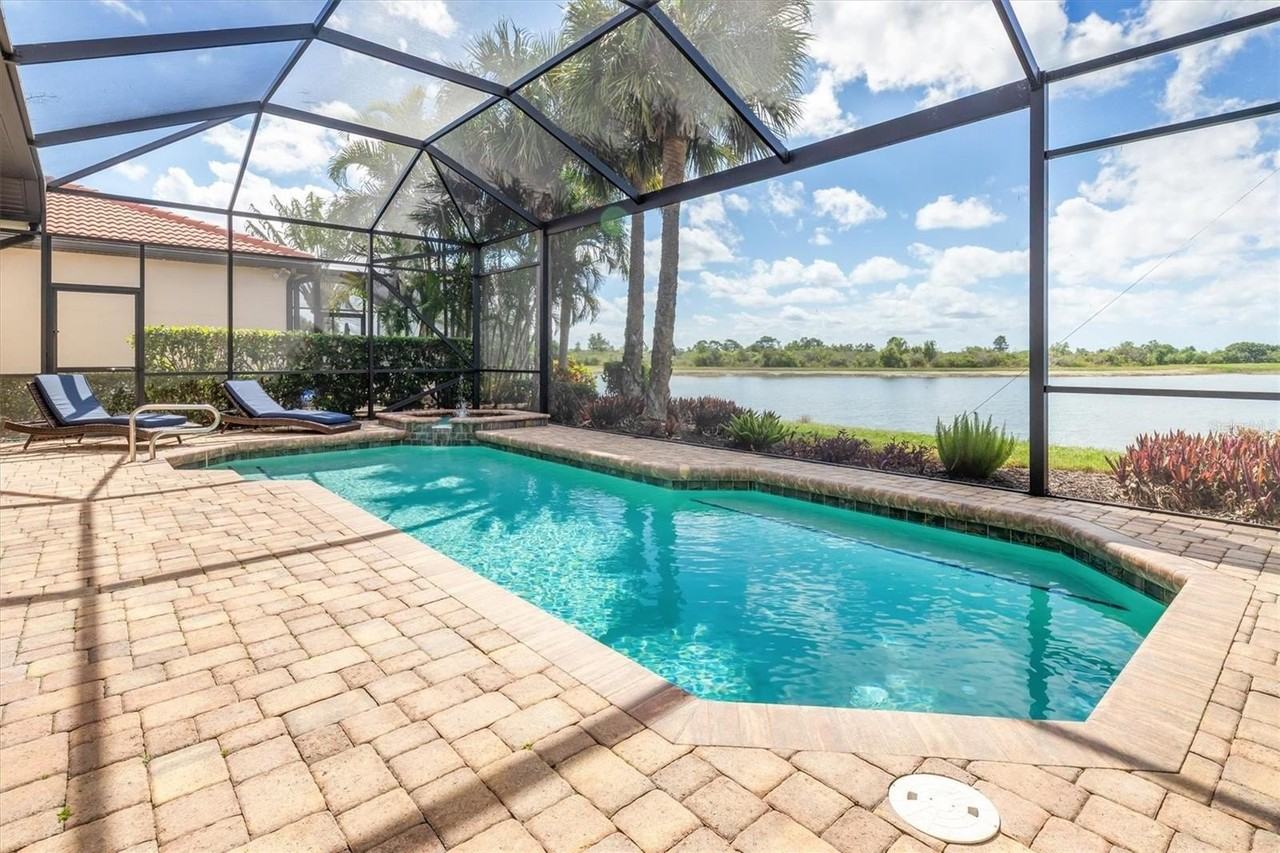 23126 Copperleaf Dr - Photo 3 of 50