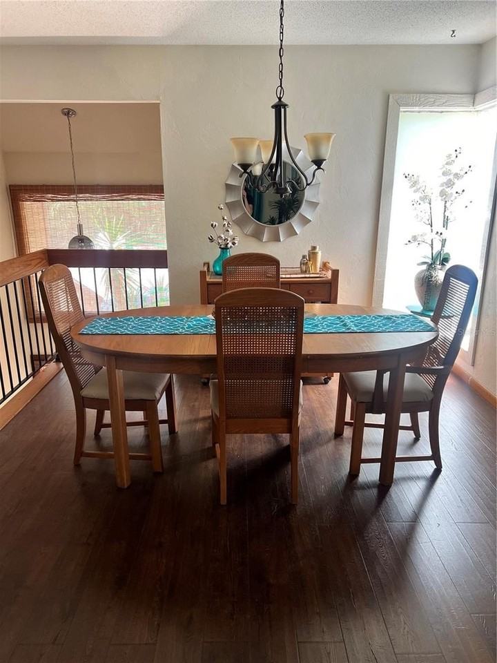 10 Oakmont Ct #10 - Photo 2 of 19