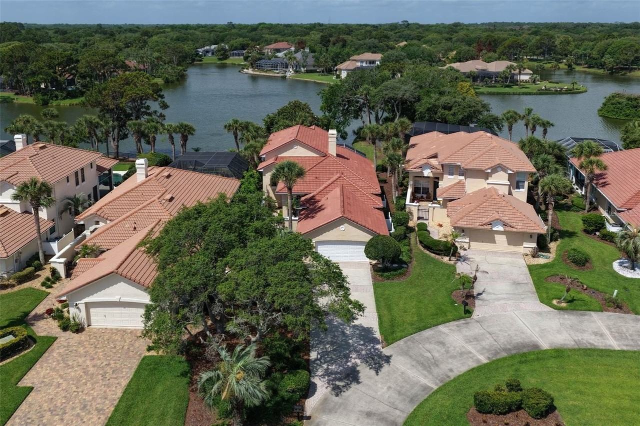 16 Marbella Ct - Photo 5 of 50