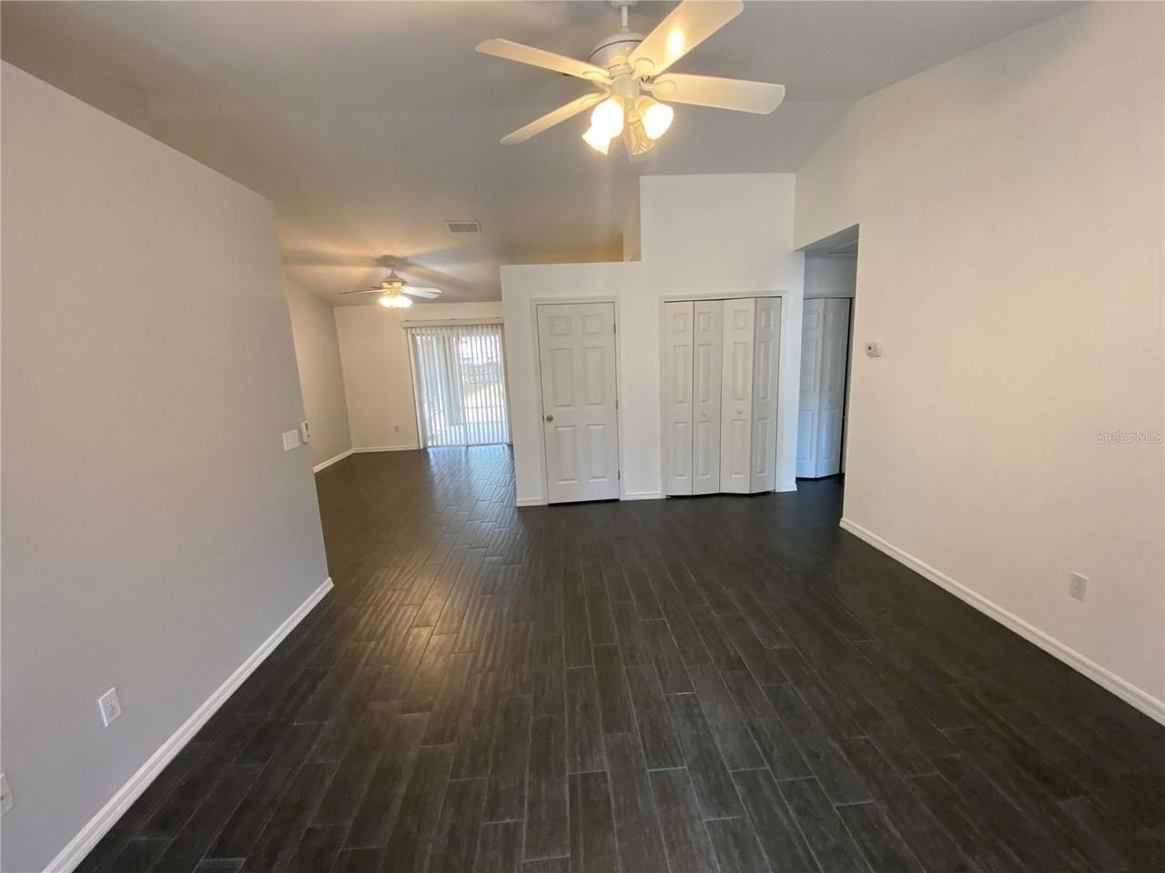 9195 Se 163rd St - Photo 2 of 12