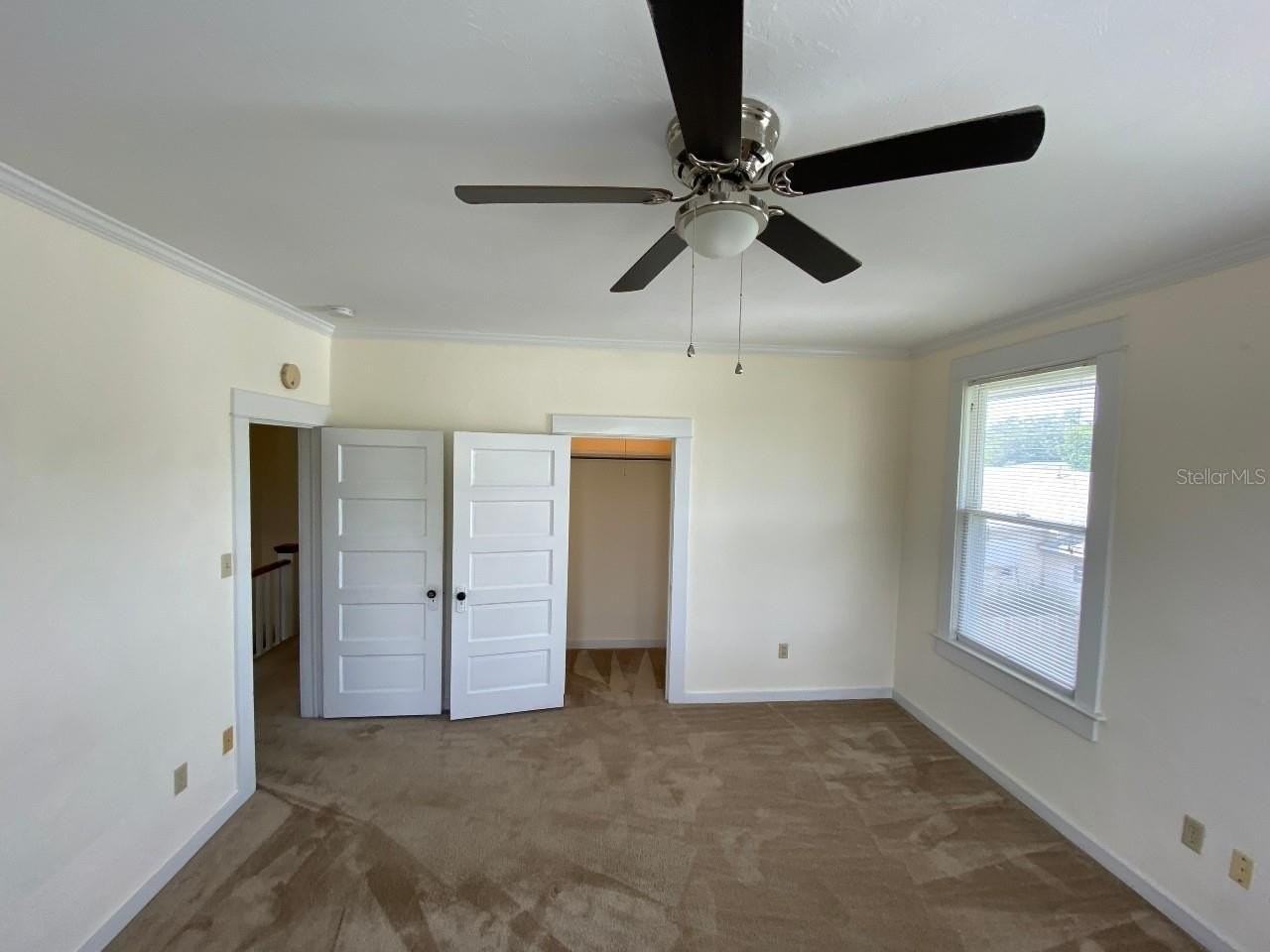 902 S Grove St #2 - Photo 6 of 11