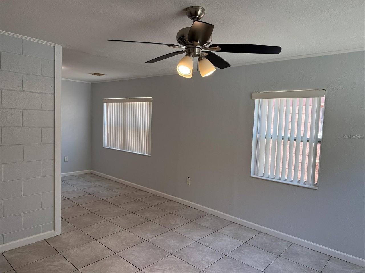 1009 Mccormack St - Photo 5 of 14