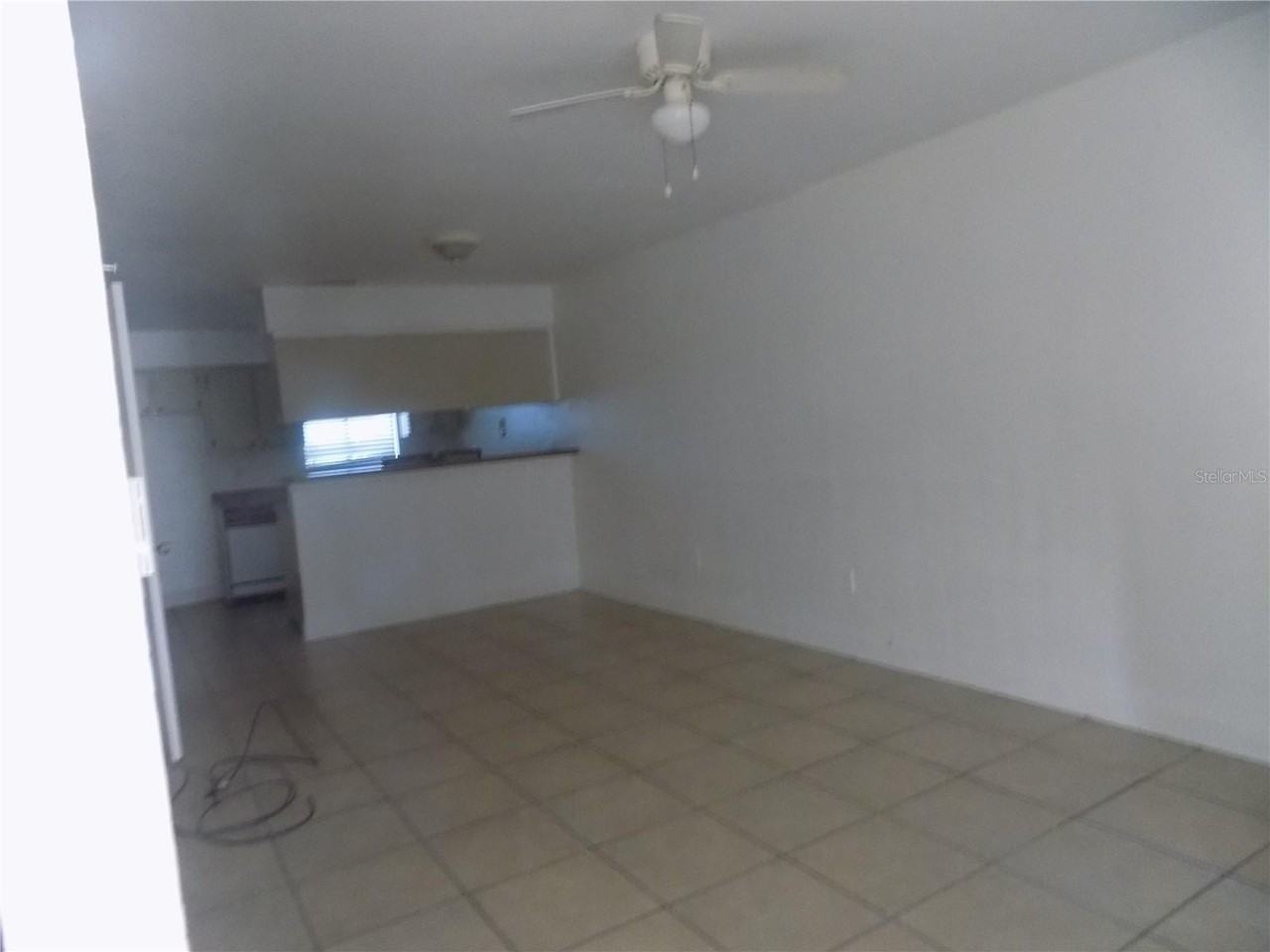 713 Sw 69th St - Photo 5 of 28