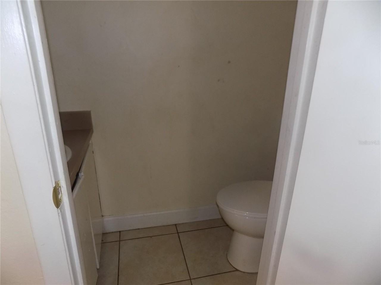 713 Sw 69th St - Photo 7 of 28