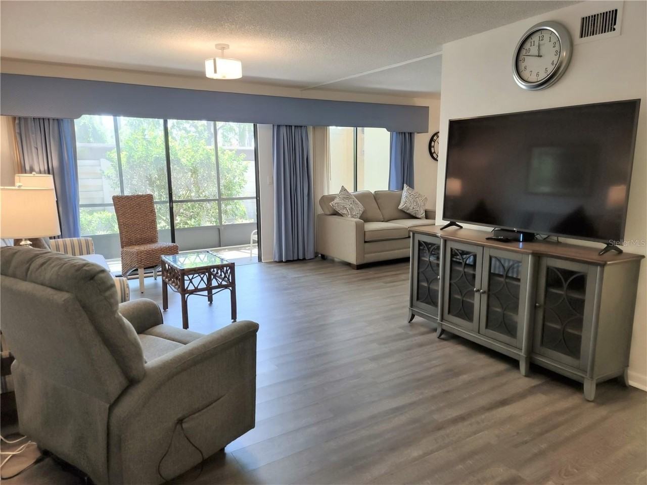 650 Bird Bay Dr E #105 - Photo 6 of 44