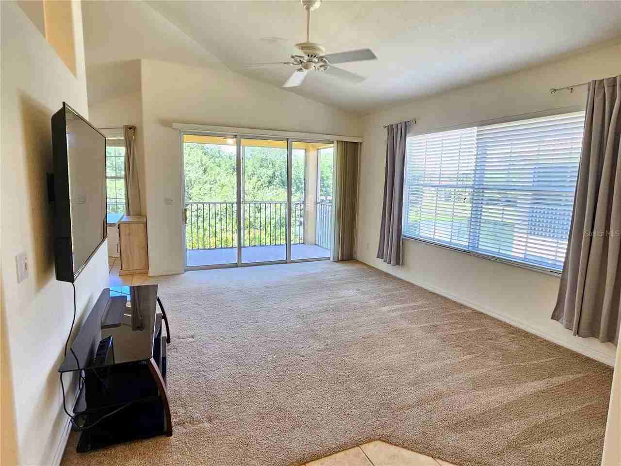 904 Casa Del Lago Way #904 - Photo 7 of 45