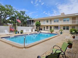 featured image of 509 W Venice Ave #102