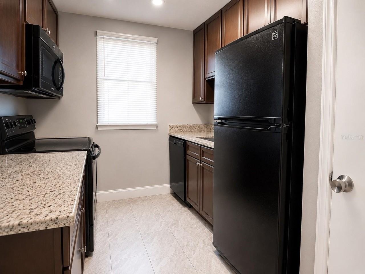 2789 L B Mcleod Rd #2789B - Photo 4 of 8
