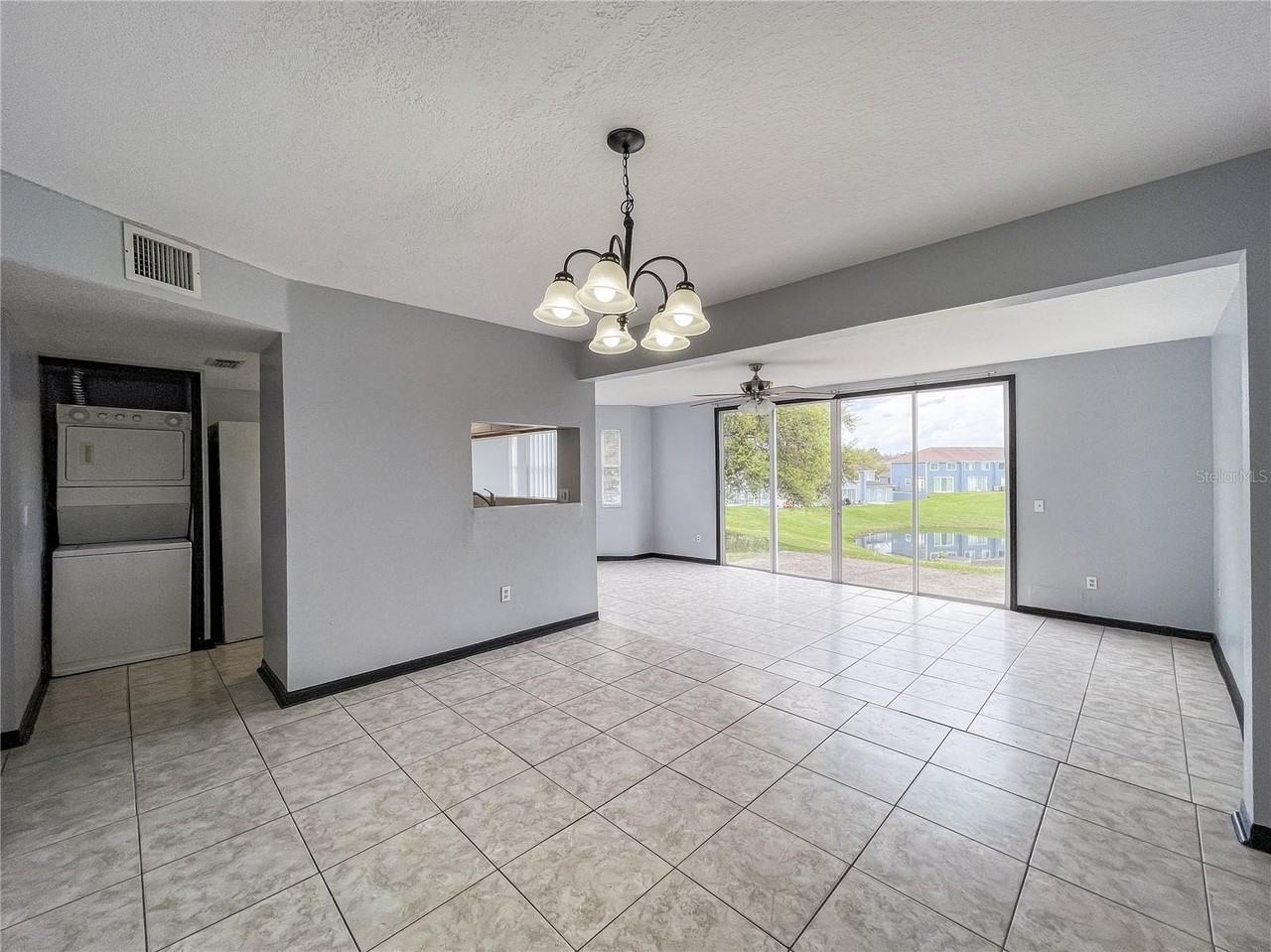 402 Orchid Dr - Photo 2 of 14