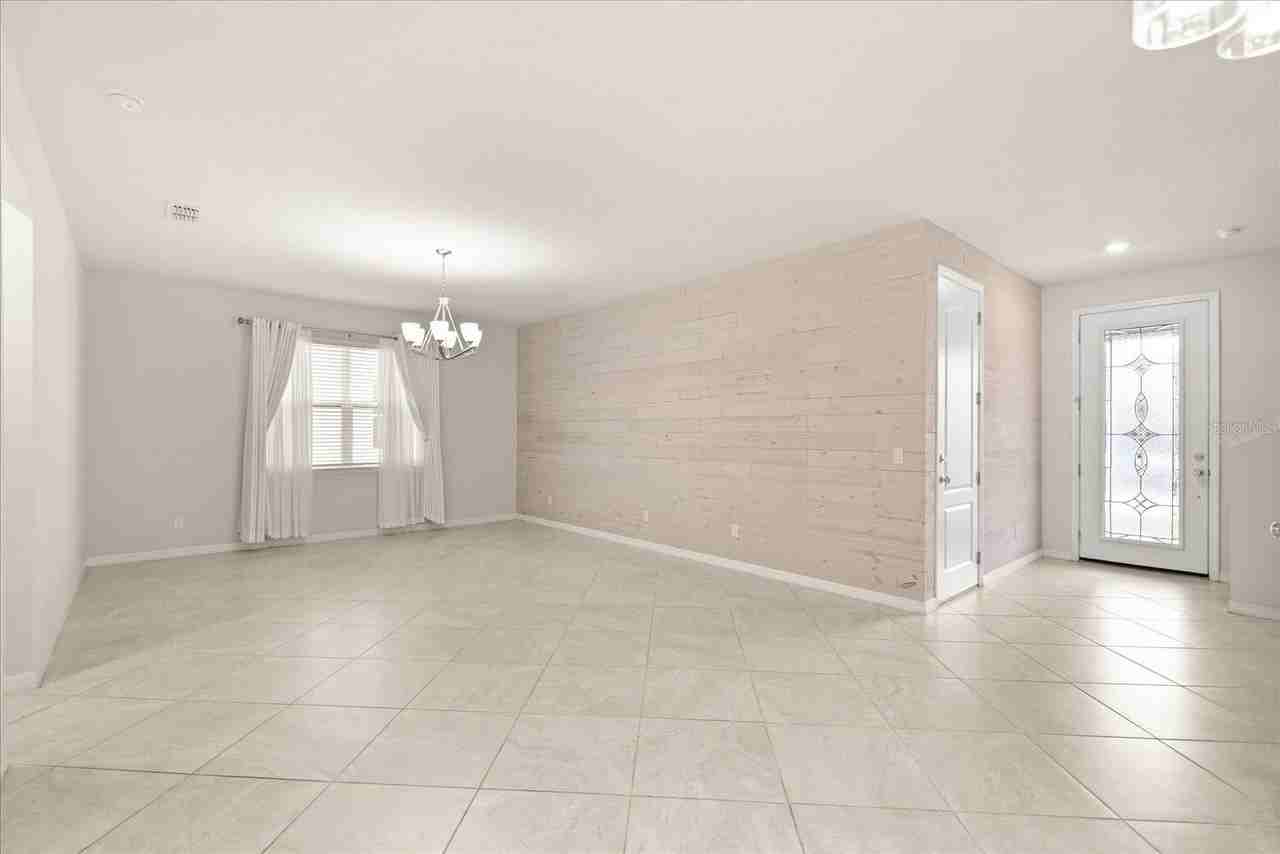 5192 Chickadee St - Photo 3 of 35