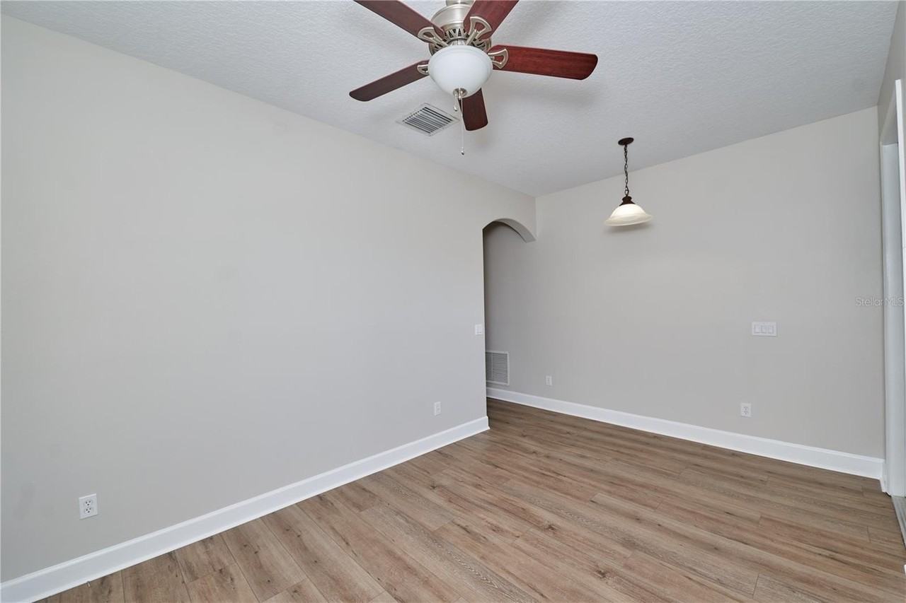 23903 Sardinia Dr - Photo 7 of 50
