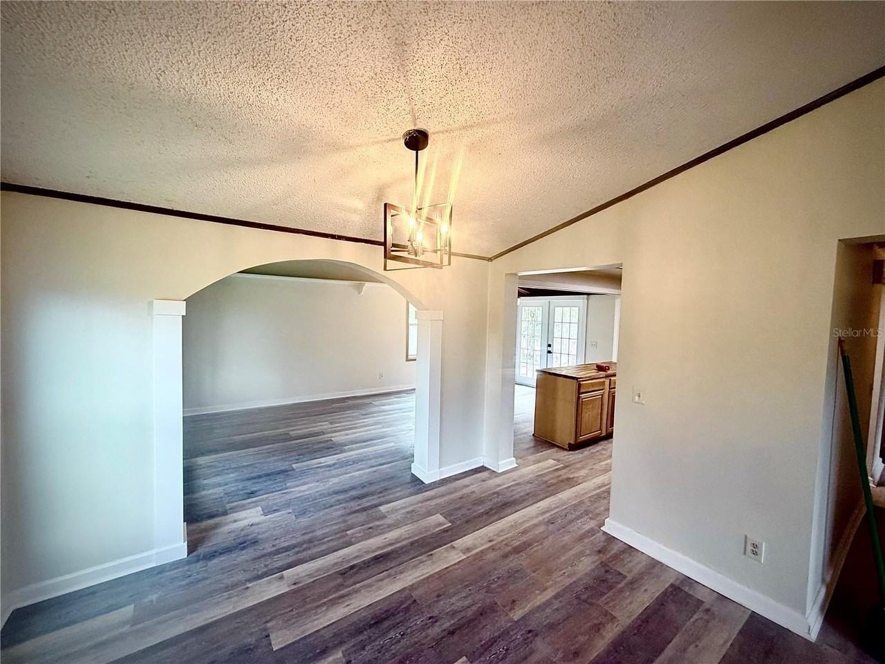 375 Pine Woods Rd - Photo 6 of 16