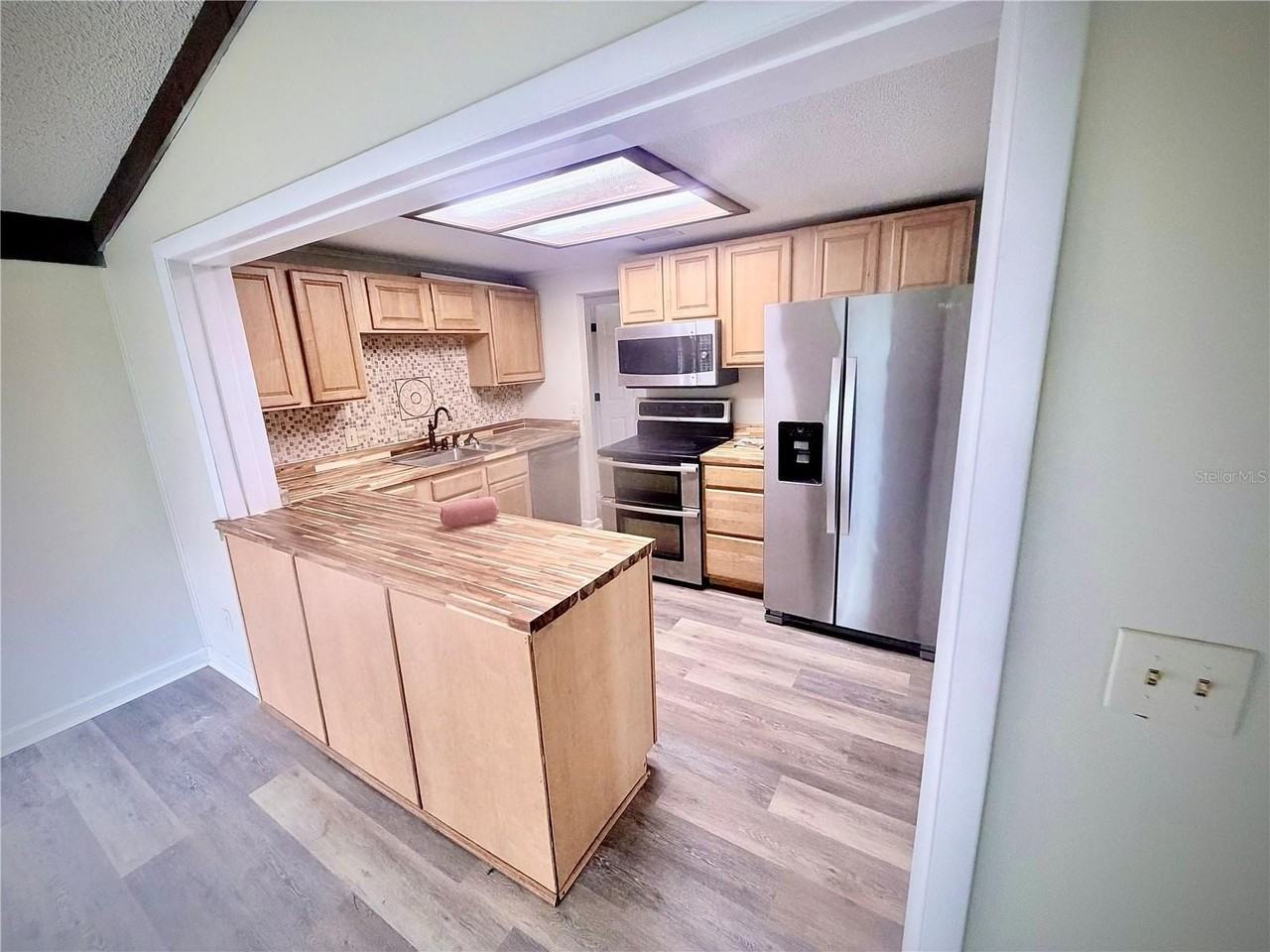 375 Pine Woods Rd - Photo 7 of 16
