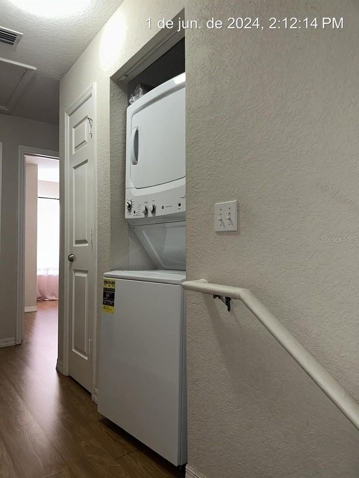 4006 Venetian Bay Dr #108 - Photo 6 of 8