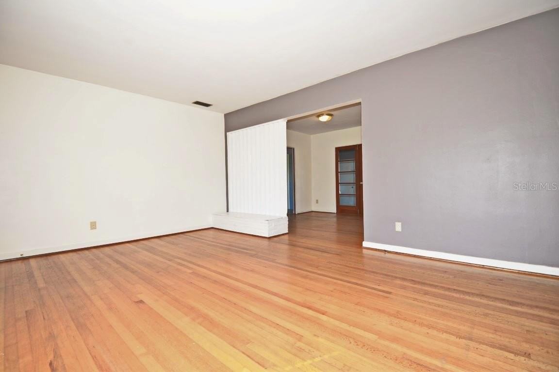 1337 Cumbie St - Photo 3 of 13