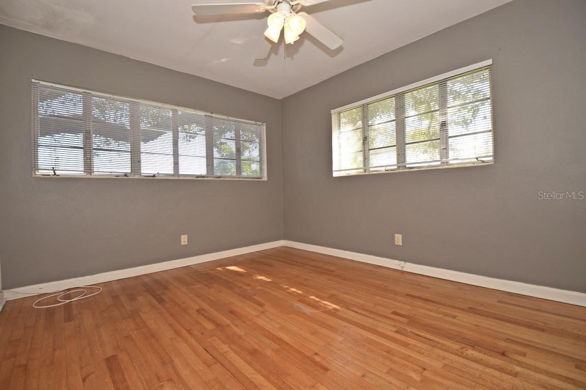 1337 Cumbie St - Photo 4 of 13