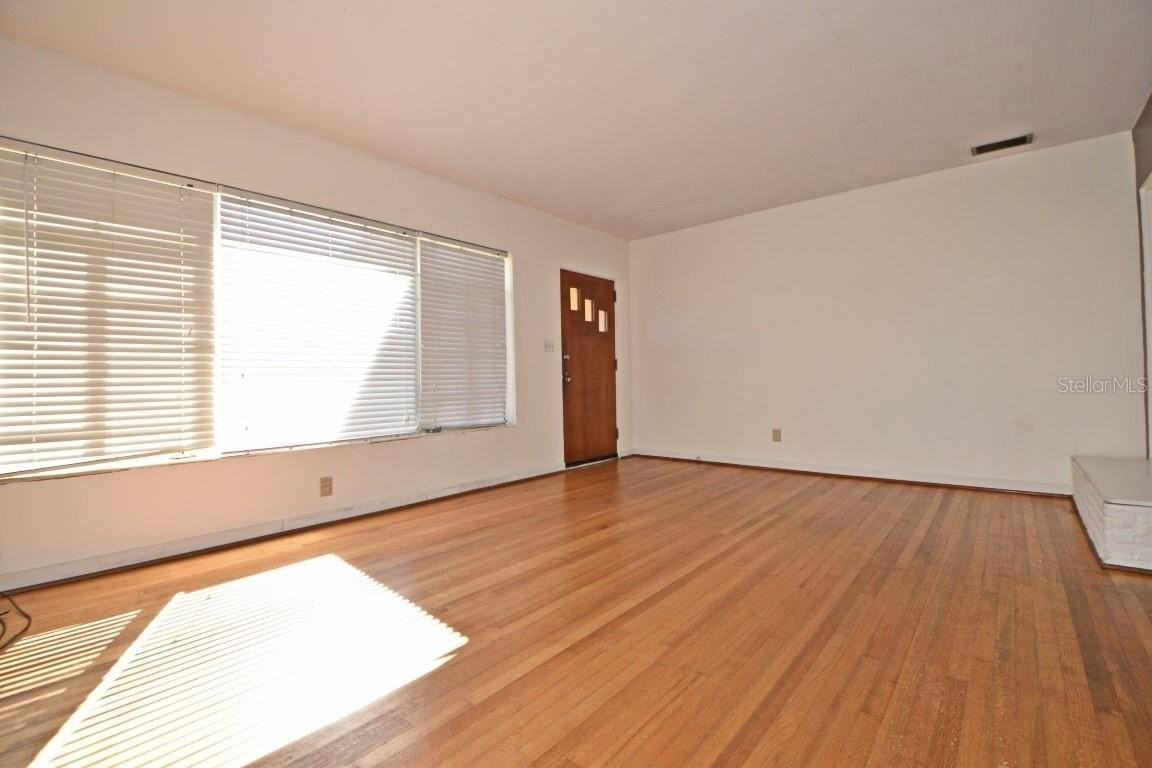 1337 Cumbie St - Photo 7 of 13