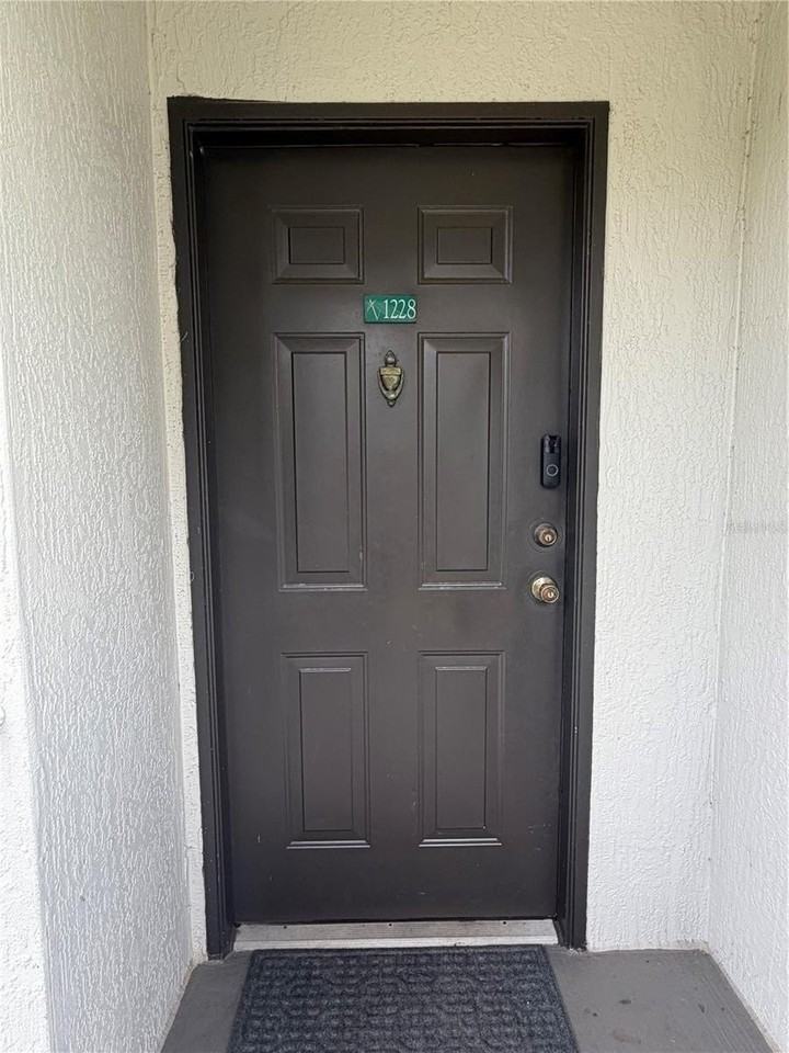13827 Fairway Island Dr #1228 - Photo 3 of 36