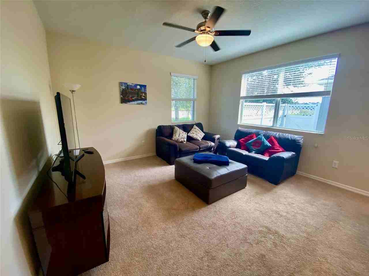12802 Strode Ln - Photo 4 of 20