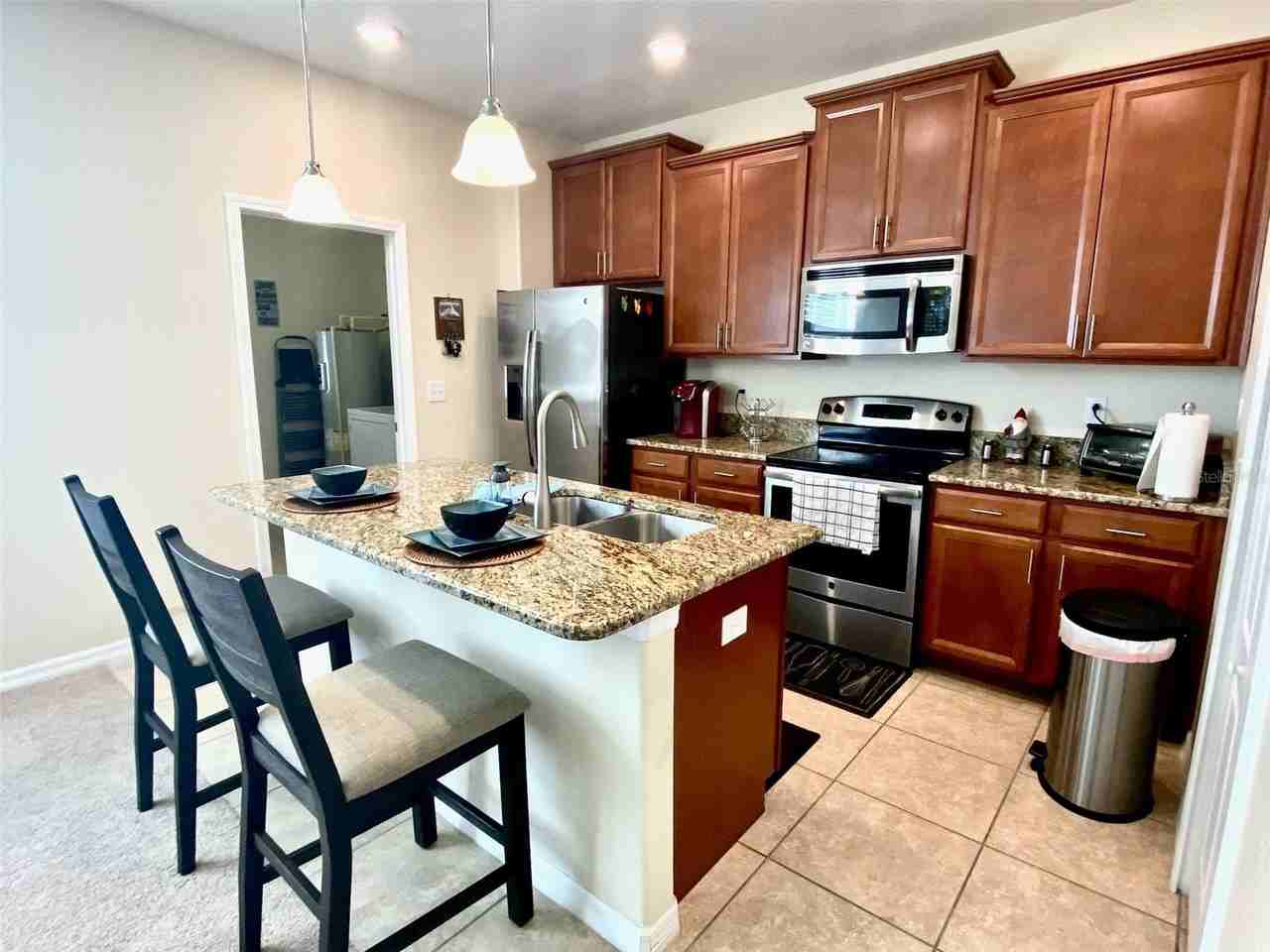 12802 Strode Ln - Photo 5 of 20
