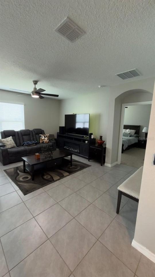 1583 Barberry Dr - Photo 7 of 40