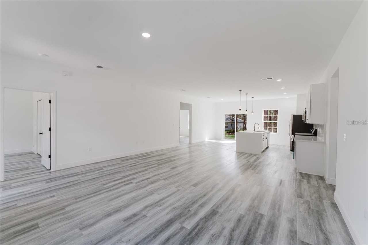 6732 Sw 132nd St - Photo 4 of 36
