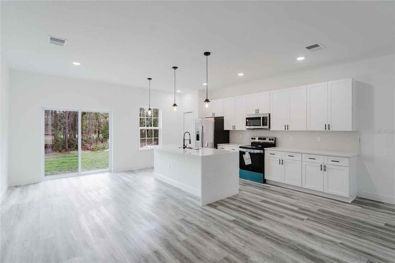 6732 Sw 132nd St - Photo 7 of 36
