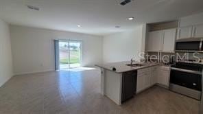 1215 Draintree St - Photo 4 of 18