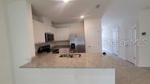 1215 Draintree St - Photo 6 of 18