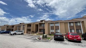 featured image of 5169 Vineland Rd #B208