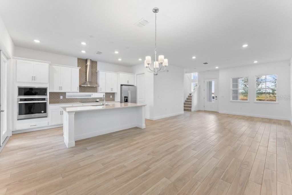 10115 Pearson Ave - Photo 3 of 38