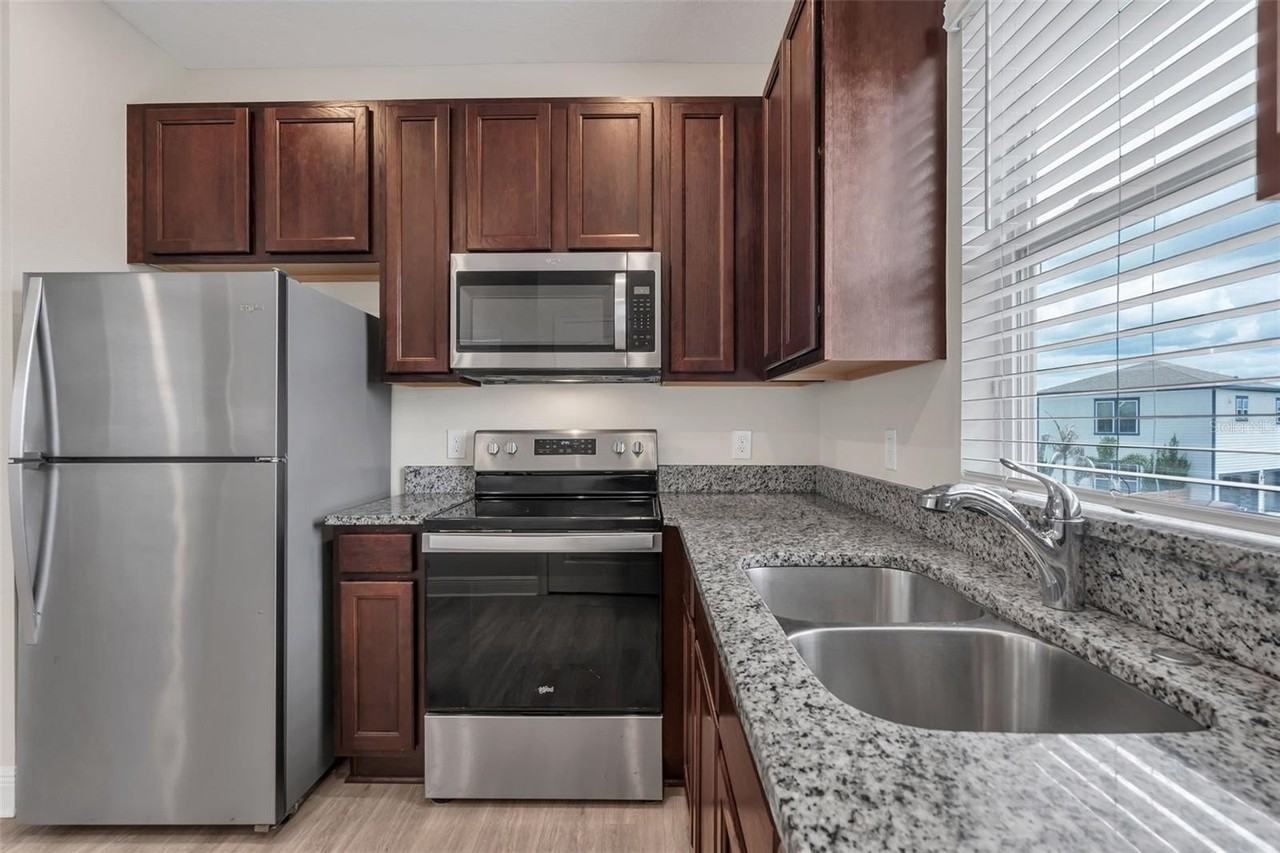 13770 Rosbash Aly - Photo 6 of 23