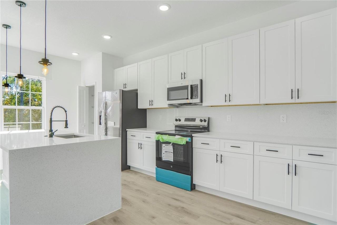 2632 Sw 162nd Street Rd - Photo 4 of 45