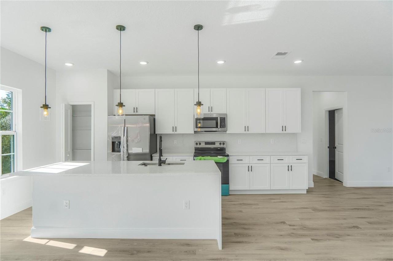 2632 Sw 162nd Street Rd - Photo 5 of 45