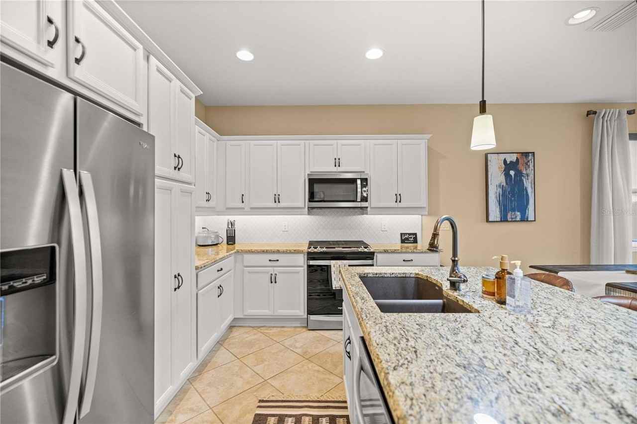 5471 Nw 34th St - Photo 6 of 50