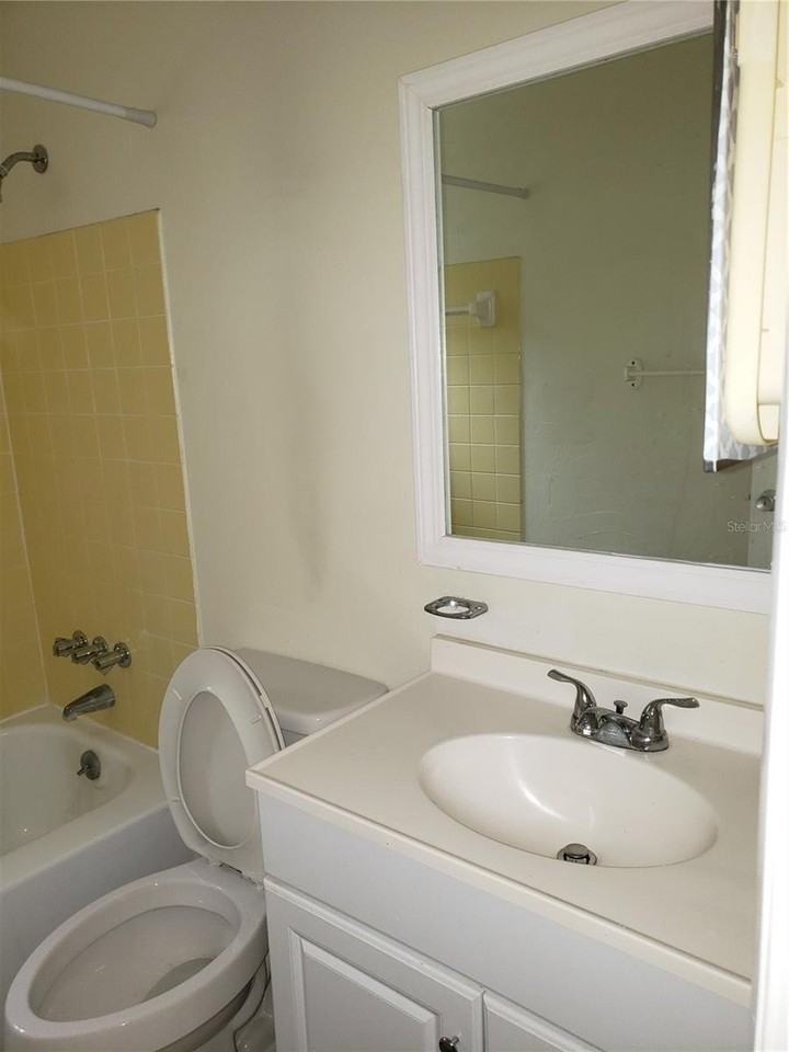 14430 Sw 34th Terrace Rd - Photo 7 of 10