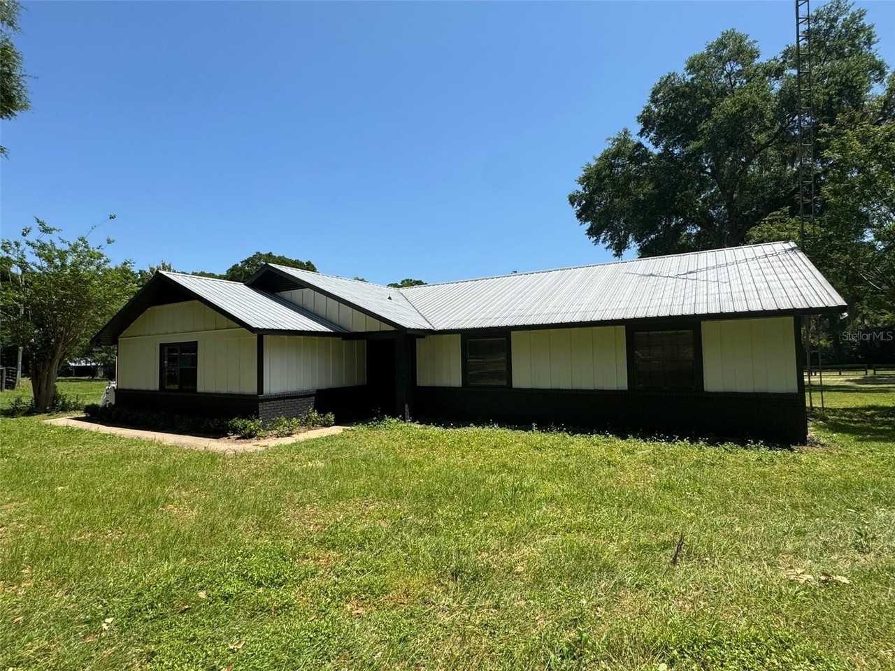 7111 Sw 80th Ave - Photo 4 of 31