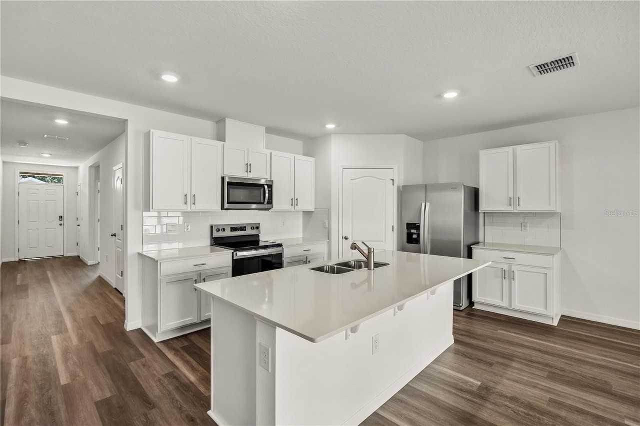 1699 Three Bars Rd - Photo 4 of 47