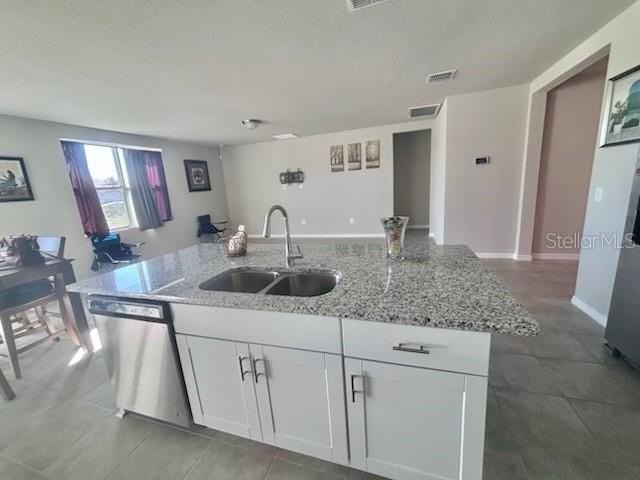 384 Guadlupe St - Photo 4 of 20